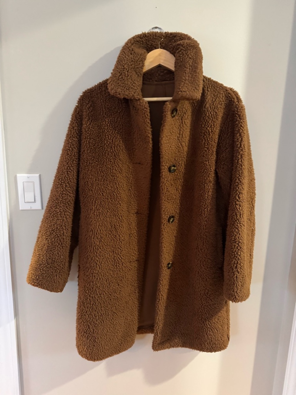 Uniqlo Teddy Faux-Shearling Coat in Brown